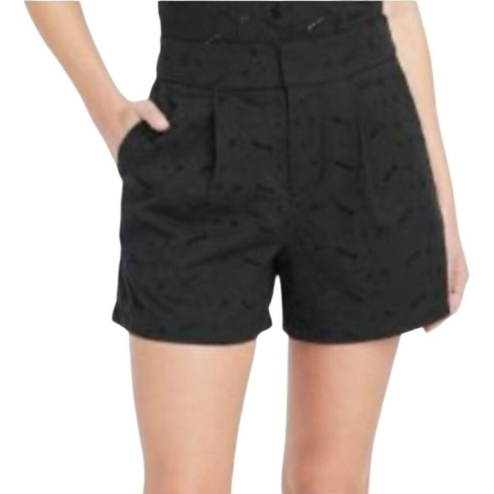 A New Day Black‎ Eyelet Embroidered High Waisted Tailored Shorts Size 6 Chic NEW
